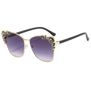 Cat Eye Shaped Sunglasses In Gradient Gray